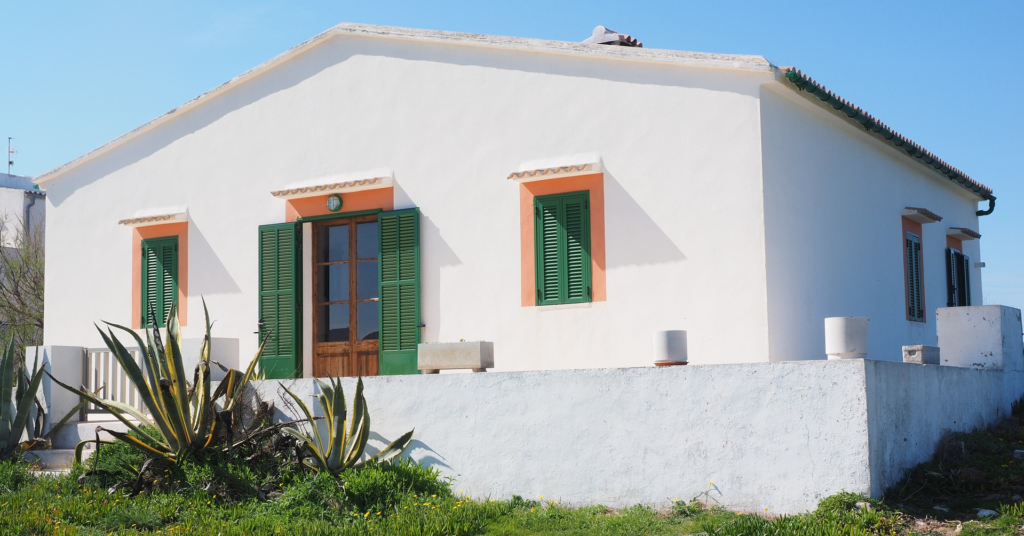 How to Budget for Buying Your First Home